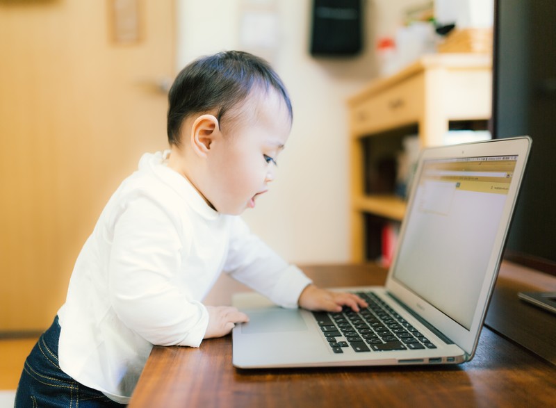 不登校の子が赤ちゃん返りを起こす3つの理由と対処法