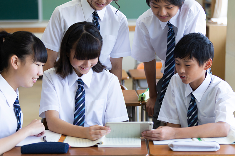 学校説明会から文化祭まで！高校受験校選びに役立つ学校見学のポイント